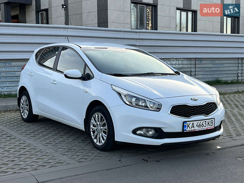 Хэтчбек Kia Ceed 2013 в Киеве