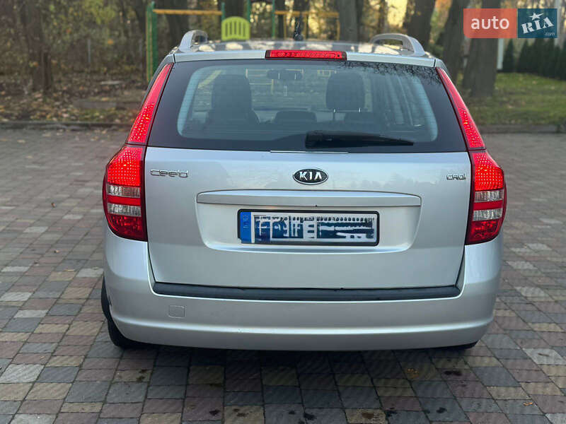 Универсал Kia Ceed 2010 в Киеве