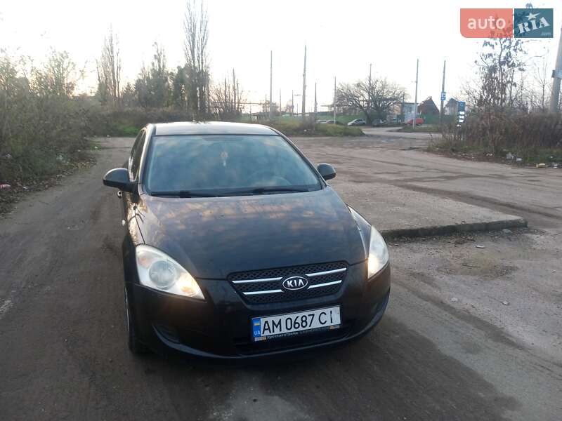 Хетчбек Kia Ceed 2007 в Овручі фото 10 Хетчбек Kia Ceed 2007 в Овручі