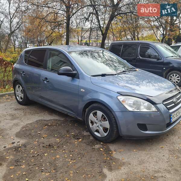 Хетчбек Kia Ceed 2007 в Тернополі фото 2 Хетчбек Kia Ceed 2007 в Тернополі