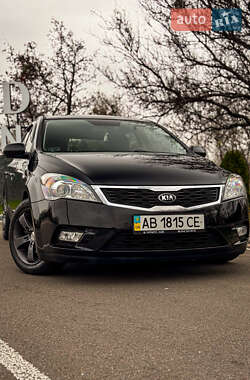 Хэтчбек Kia Ceed 2009 в Киеве