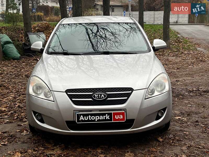 Хэтчбек Kia Ceed 2007 в Киеве