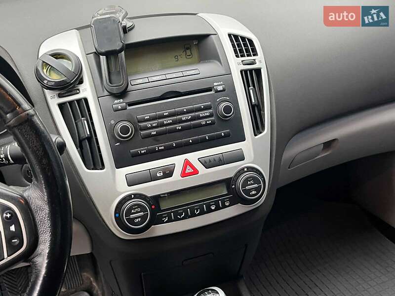 Хэтчбек Kia Ceed 2007 в Киеве