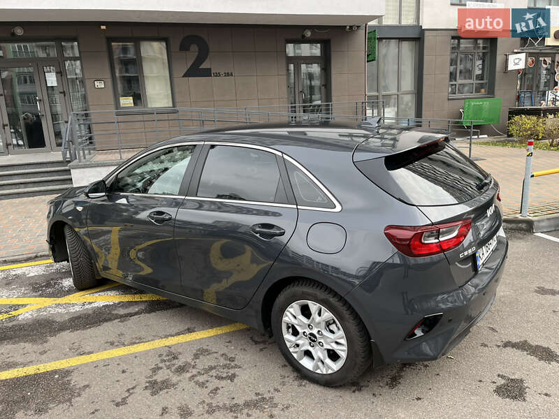 Хетчбек Kia Ceed 2024 в Києві