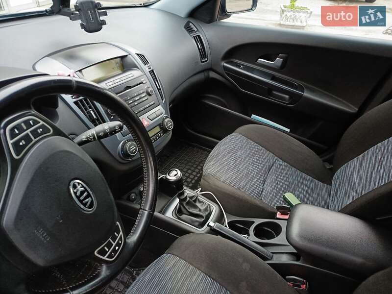 Универсал Kia Ceed 2008 в Черкассах