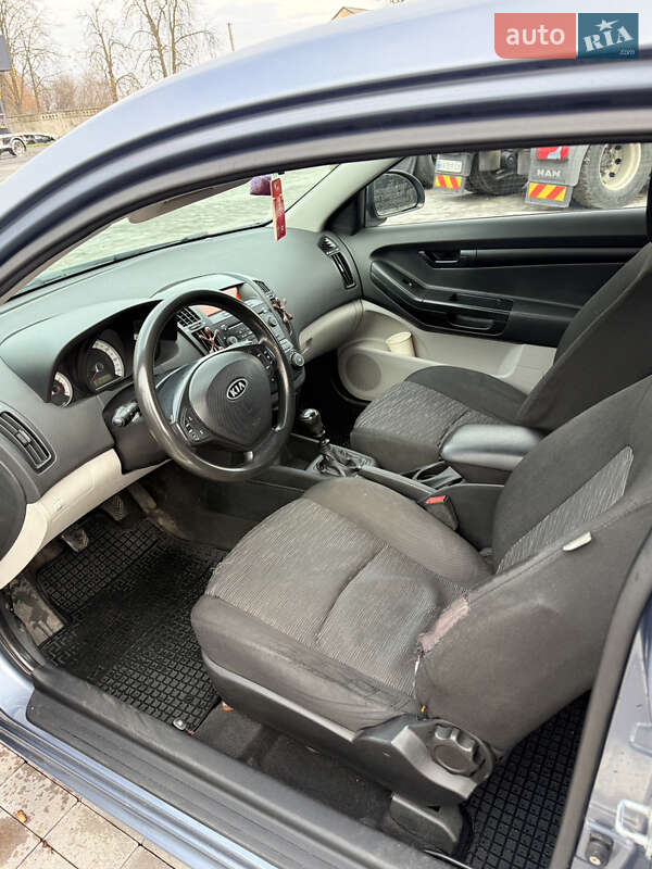 Хетчбек Kia Ceed 2009 в Макарові фото 10 Хетчбек Kia Ceed 2009 в Макарові