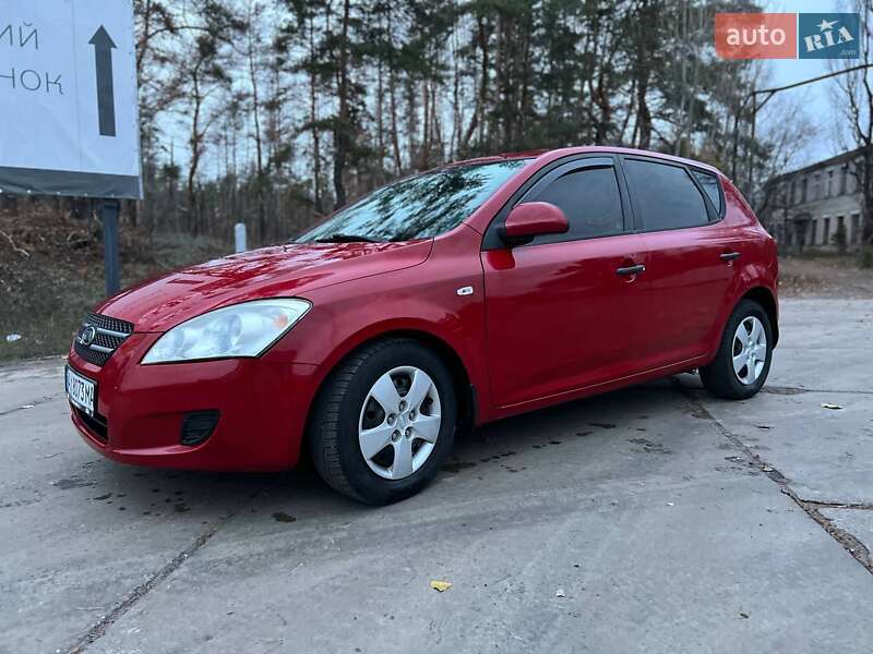 Хэтчбек Kia Ceed 2007 в Змиеве фото 4 Хэтчбек Kia Ceed 2007 в Змиеве