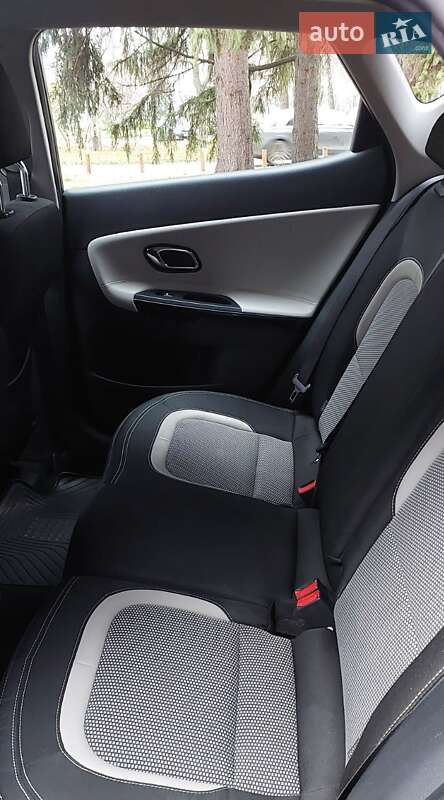 Хэтчбек Kia Ceed 2013 в Киеве