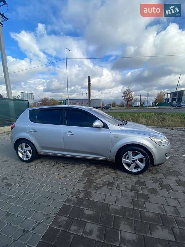 Хэтчбек Kia Ceed 2007 в Луцке фото 4 Хэтчбек Kia Ceed 2007 в Луцке