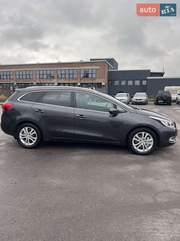 Универсал Kia Ceed 2014 в Ровно