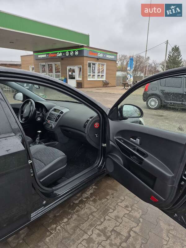 Хэтчбек Kia Ceed 2008 в Конотопе
