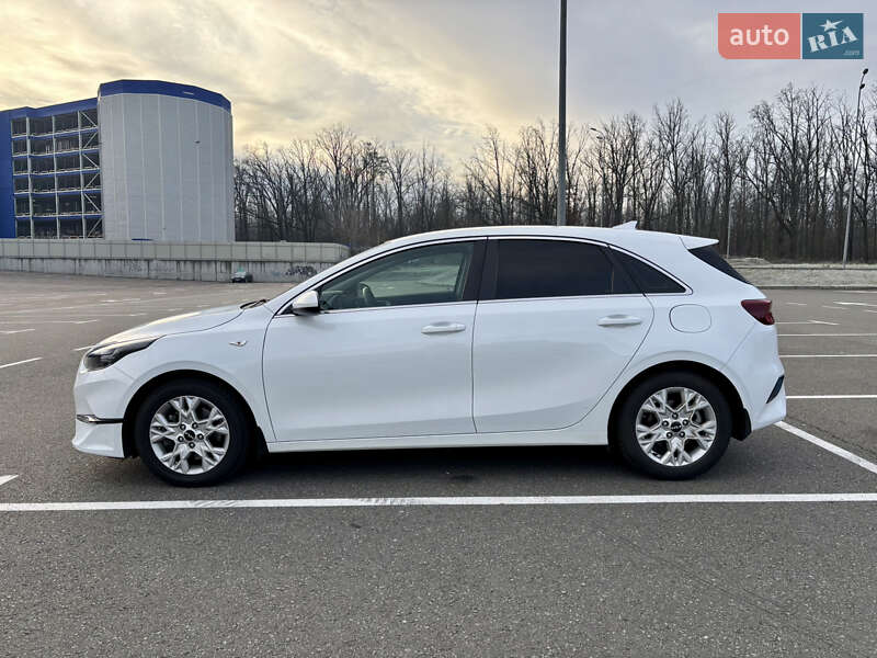 Хетчбек Kia Ceed 2022 в Києві фото 6 Хетчбек Kia Ceed 2022 в Києві
