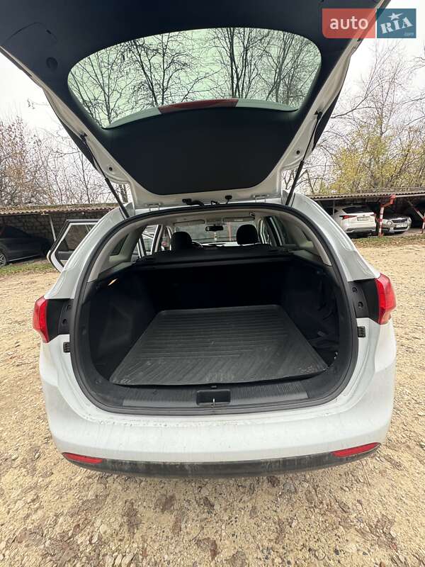 Универсал Kia Ceed 2013 в Киеве