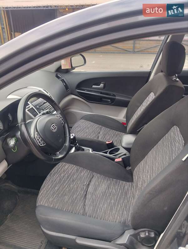 Универсал Kia Ceed 2008 в Киеве