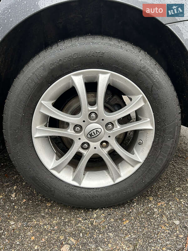 Универсал Kia Ceed 2012 в Золотоноше