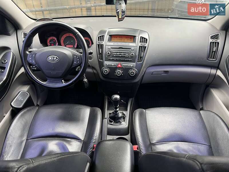 Хетчбек Kia Ceed 2008 в Києві