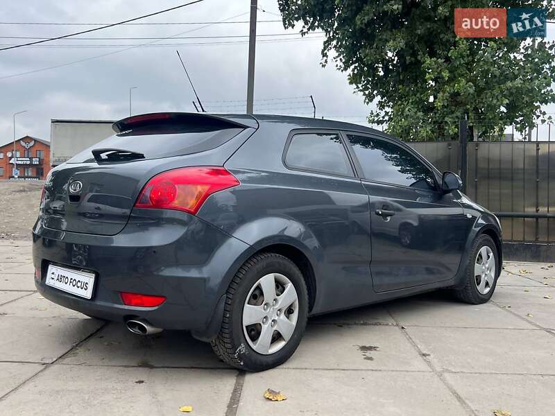 Хетчбек Kia Ceed 2008 в Києві