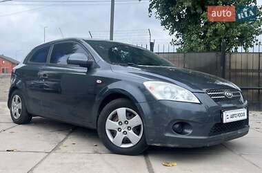 Хэтчбек Kia Ceed 2008 в Киеве