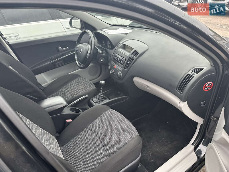 Хэтчбек Kia Ceed 2007 в Полтаве фото 9 Хэтчбек Kia Ceed 2007 в Полтаве