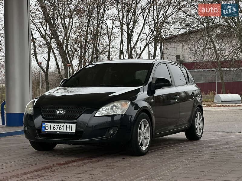 Хэтчбек Kia Ceed 2007 в Кременчуге фото 2 Хэтчбек Kia Ceed 2007 в Кременчуге