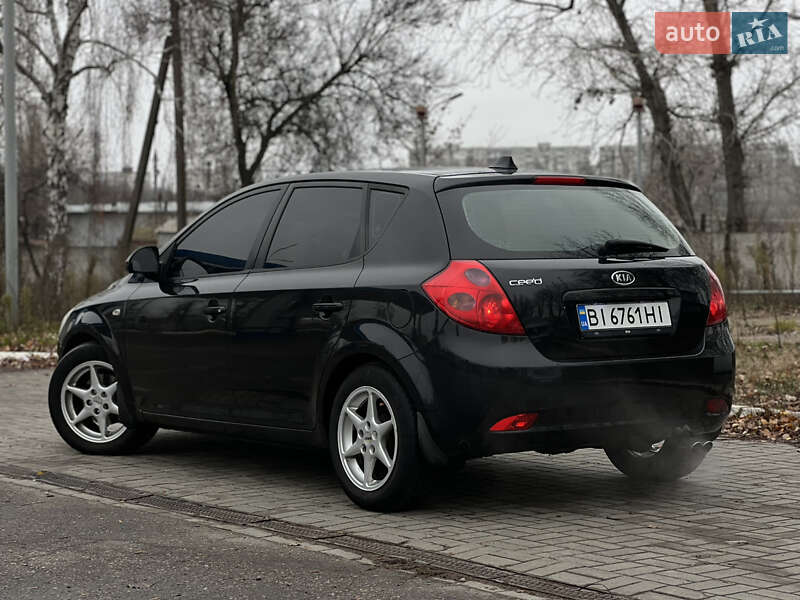 Хэтчбек Kia Ceed 2007 в Кременчуге фото 7 Хэтчбек Kia Ceed 2007 в Кременчуге