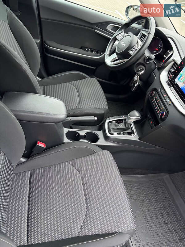 Хетчбек Kia Ceed 2022 в Києві