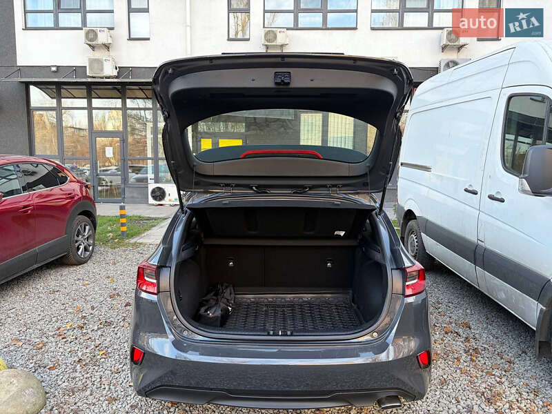 Хетчбек Kia Ceed 2022 в Києві