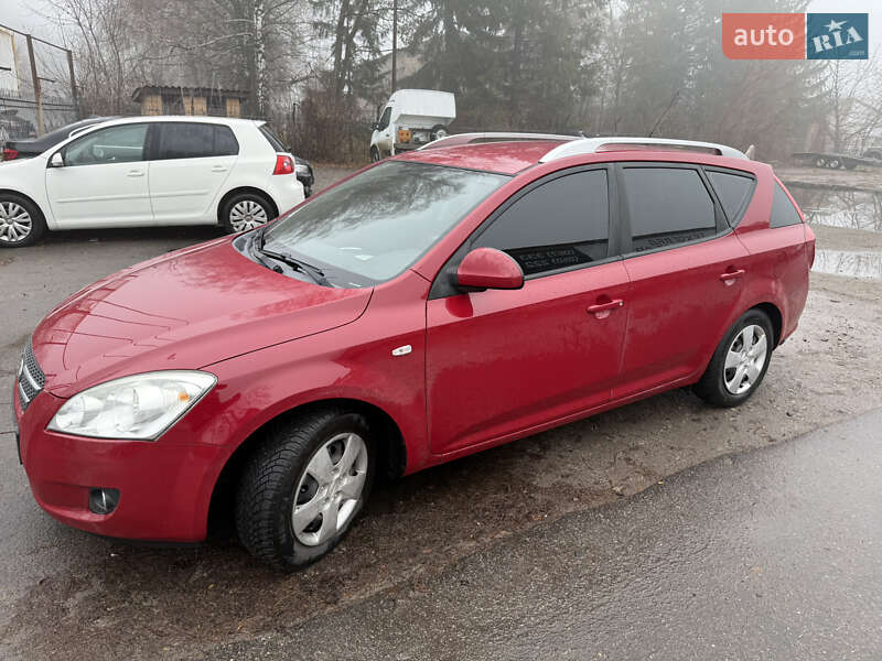 Универсал Kia Ceed 2008 в Лубнах