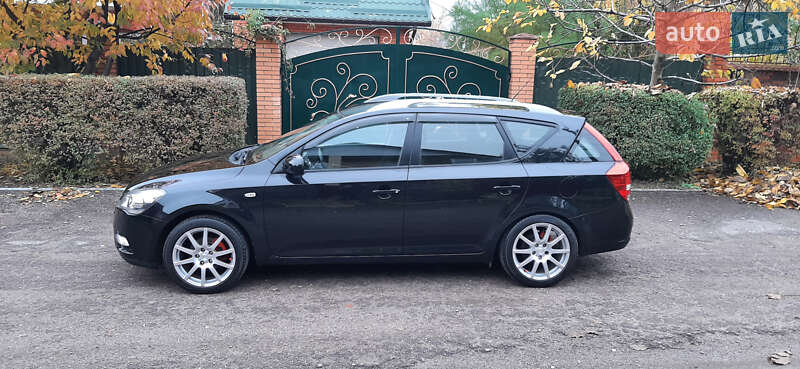 Універсал Kia Ceed 2010 в Чернігові