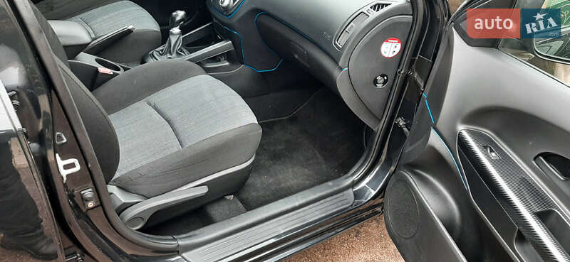 Універсал Kia Ceed 2010 в Чернігові