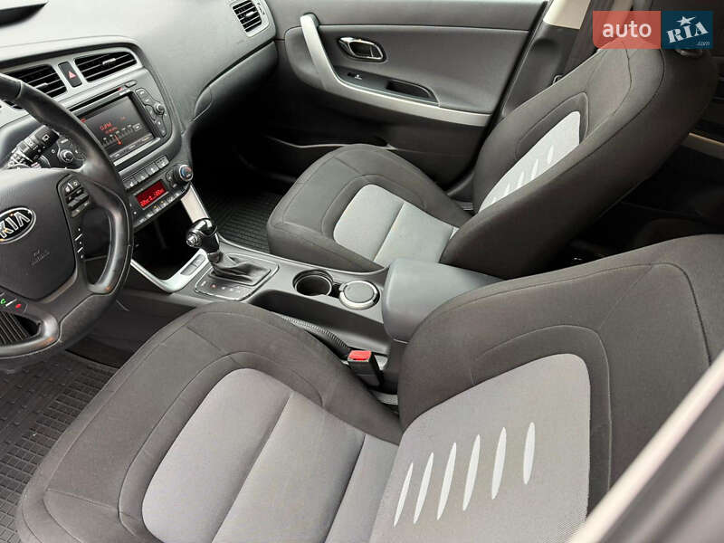 Универсал Kia Ceed 2015 в Луцке