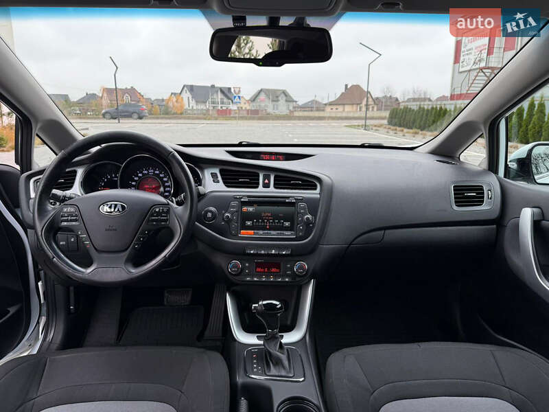 Универсал Kia Ceed 2015 в Луцке