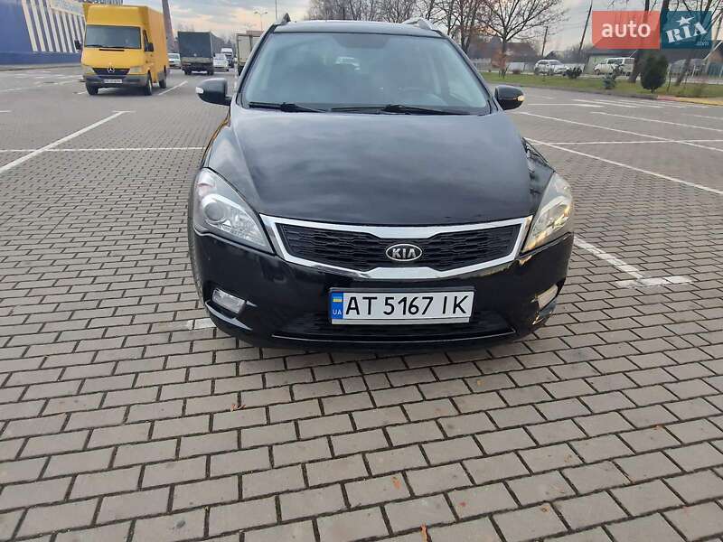 Універсал Kia Ceed 2011 в Коломиї