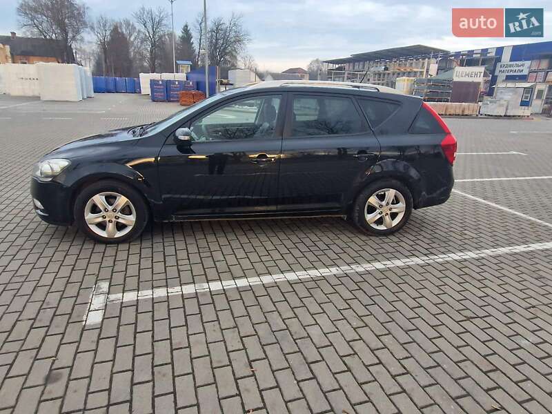 Універсал Kia Ceed 2011 в Коломиї