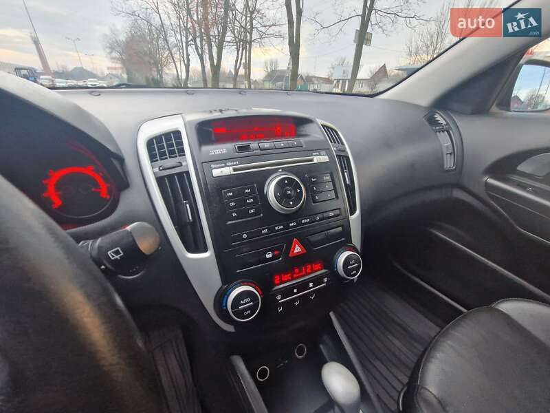 Універсал Kia Ceed 2011 в Коломиї