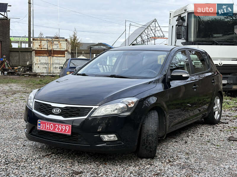 Хэтчбек Kia Ceed 2011 в Белой Церкви