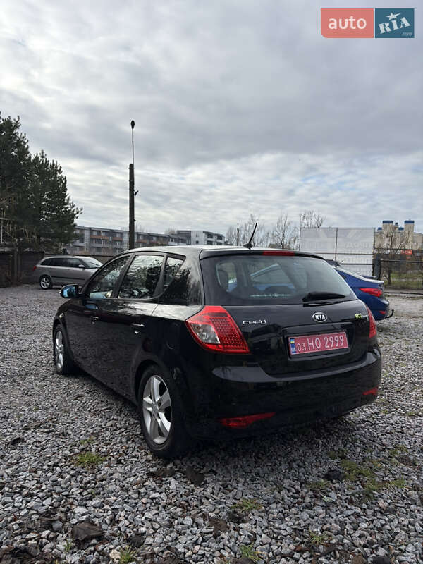 Хэтчбек Kia Ceed 2011 в Белой Церкви