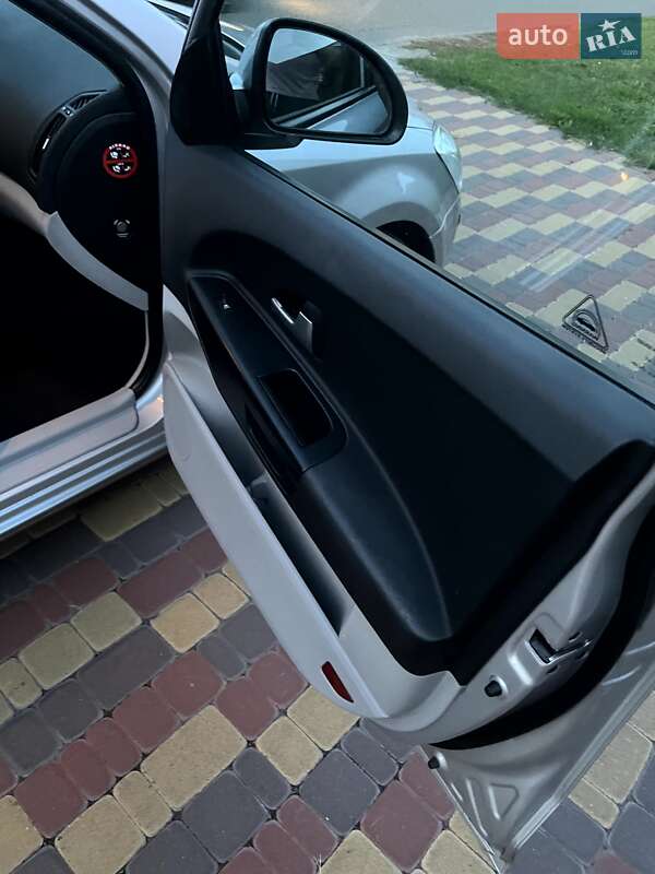 Хетчбек Kia Ceed 2007 в Ніжині