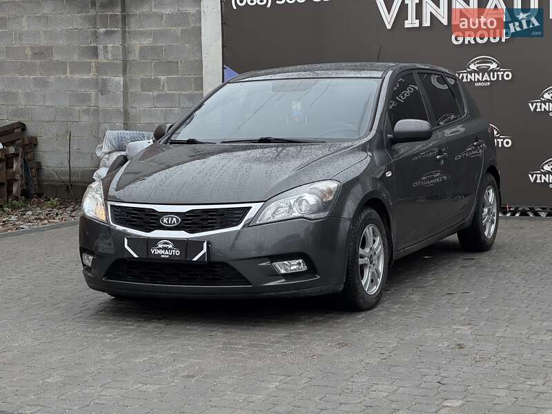 Хэтчбек Kia Ceed 2011 в Виннице