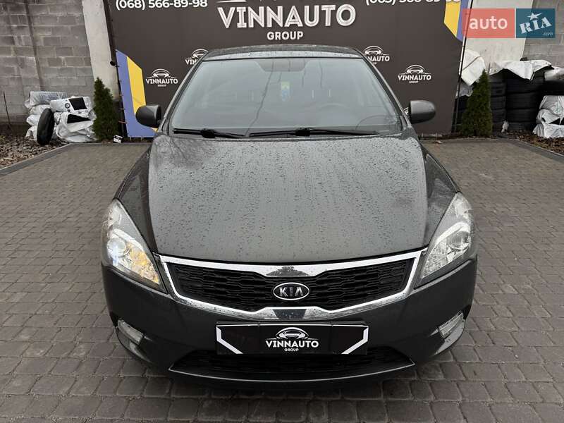 Хэтчбек Kia Ceed 2011 в Виннице