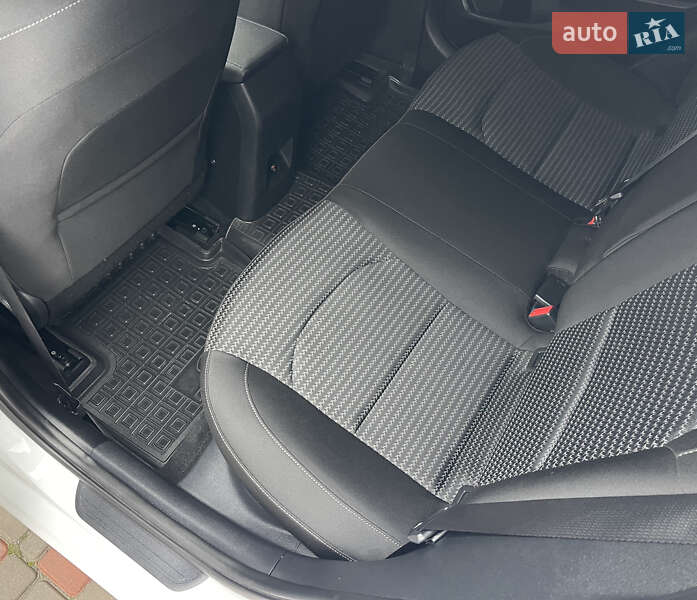 Хетчбек Kia Ceed 2023 в Києві фото 26 Хетчбек Kia Ceed 2023 в Києві