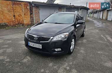 Универсал Kia Ceed 2010 в Киеве