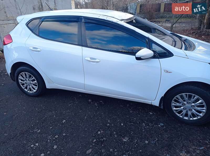 Хэтчбек Kia Ceed 2013 в Кагарлыке фото 4 Хэтчбек Kia Ceed 2013 в Кагарлыке
