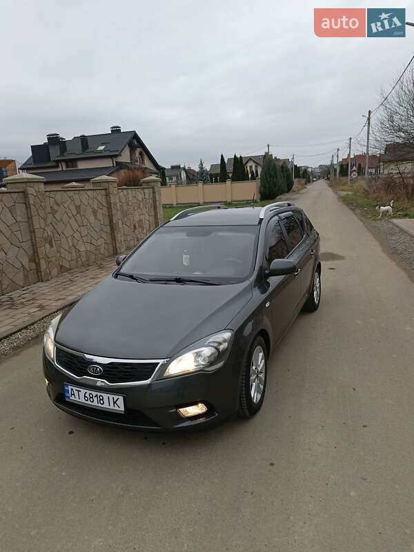 Универсал Kia Ceed 2011 в Ивано-Франковске