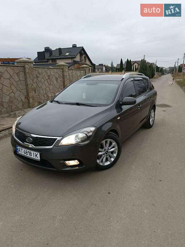 Универсал Kia Ceed 2011 в Ивано-Франковске