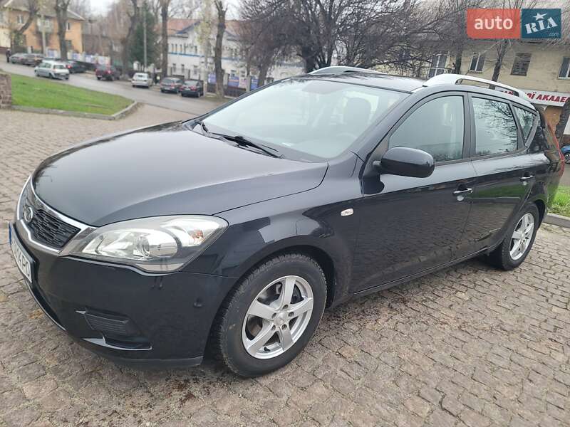 Універсал Kia Ceed 2009 в Кам'янському