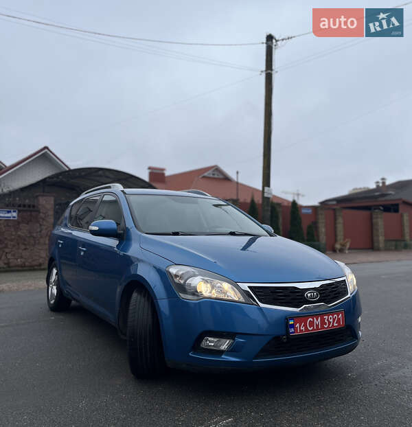 Универсал Kia Ceed 2011 в Житомире