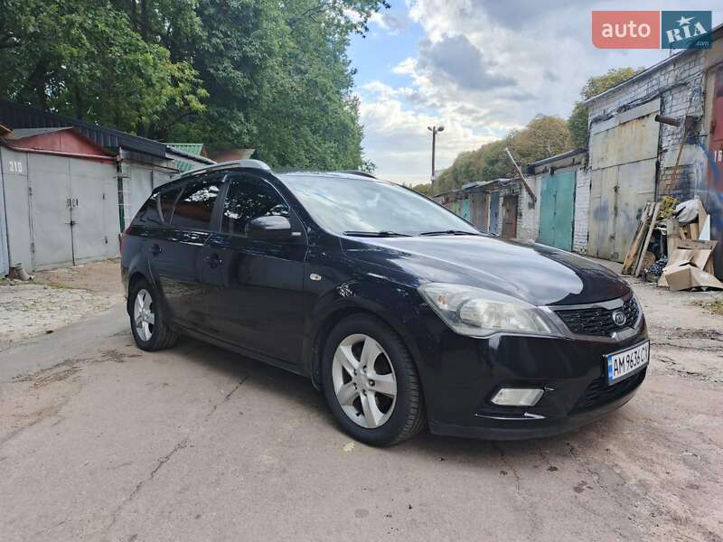 Універсал Kia Ceed 2012 в Житомирі