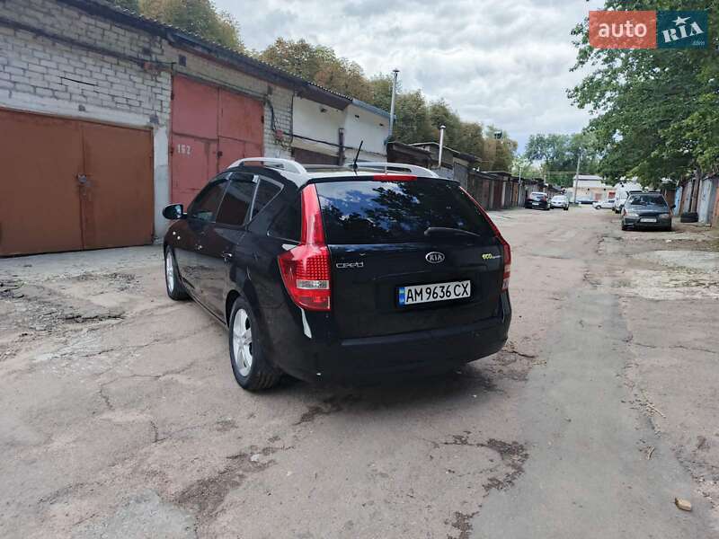 Універсал Kia Ceed 2012 в Житомирі