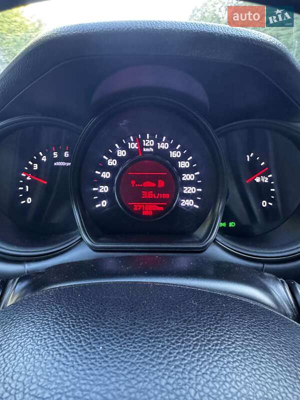 Хэтчбек Kia Ceed 2012 в Тернополе